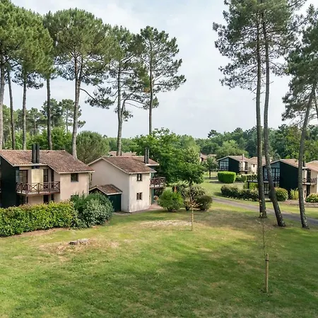 别墅 Du Chateau De Salles *