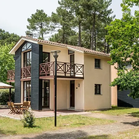 Du Chateau De Salles 别墅 *